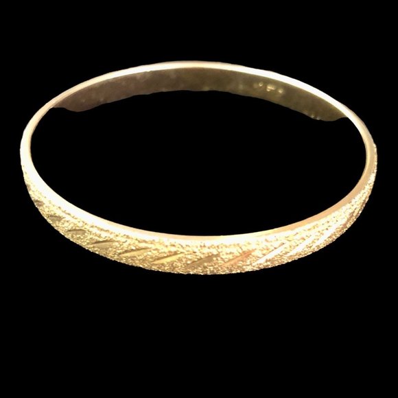 Monet Vintage Etched Gold Tone Bangle Bracelet Bold Gold - Picture 5 of 11